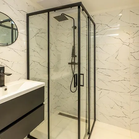 Citycenter Luxe Апартаменты *